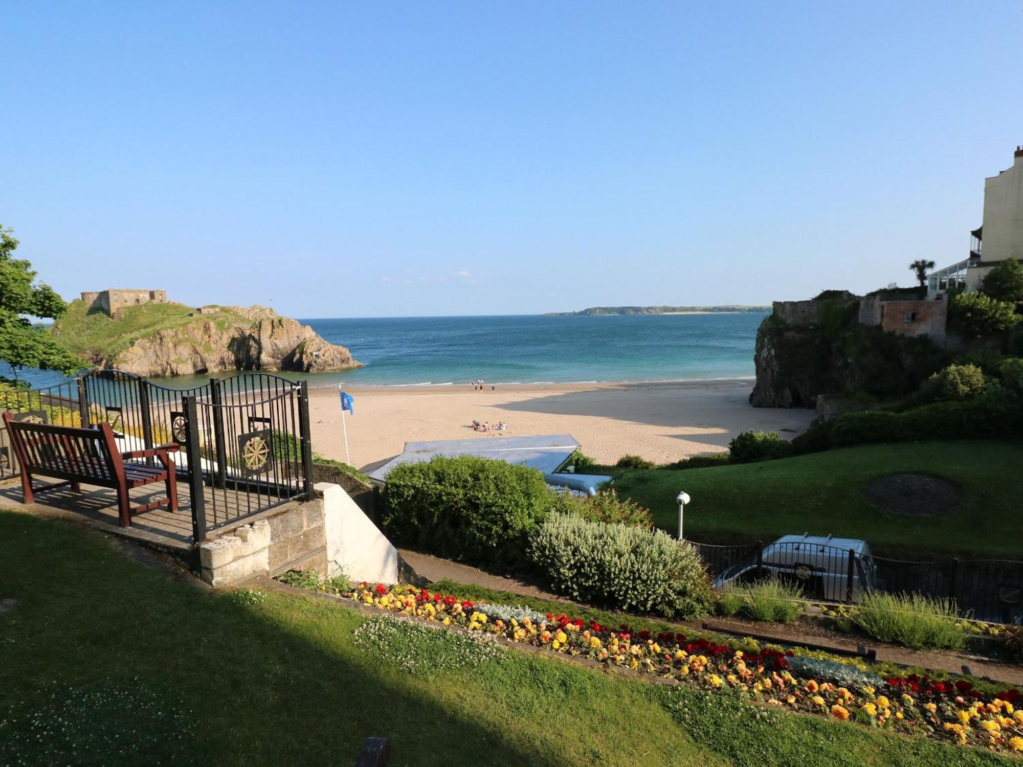 Gower View Apartment *